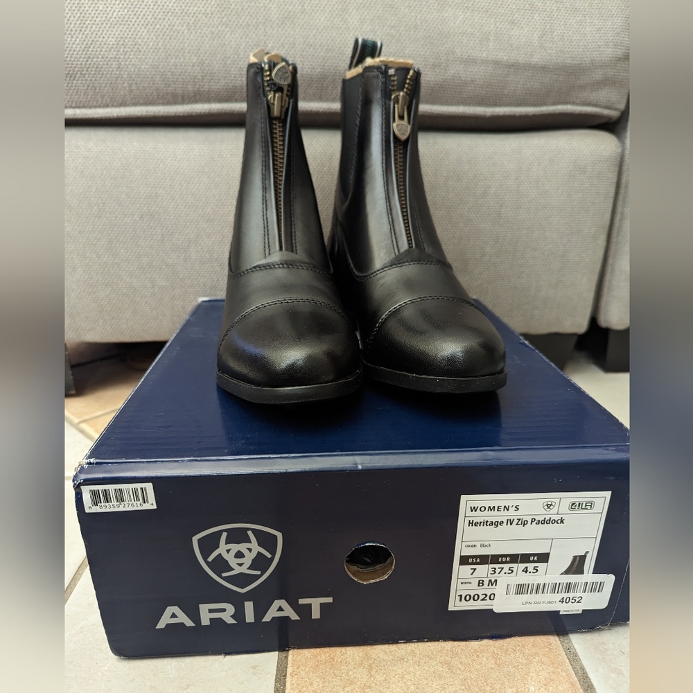 Ariat Heritage IV Zip Paddock black leather boots size 7